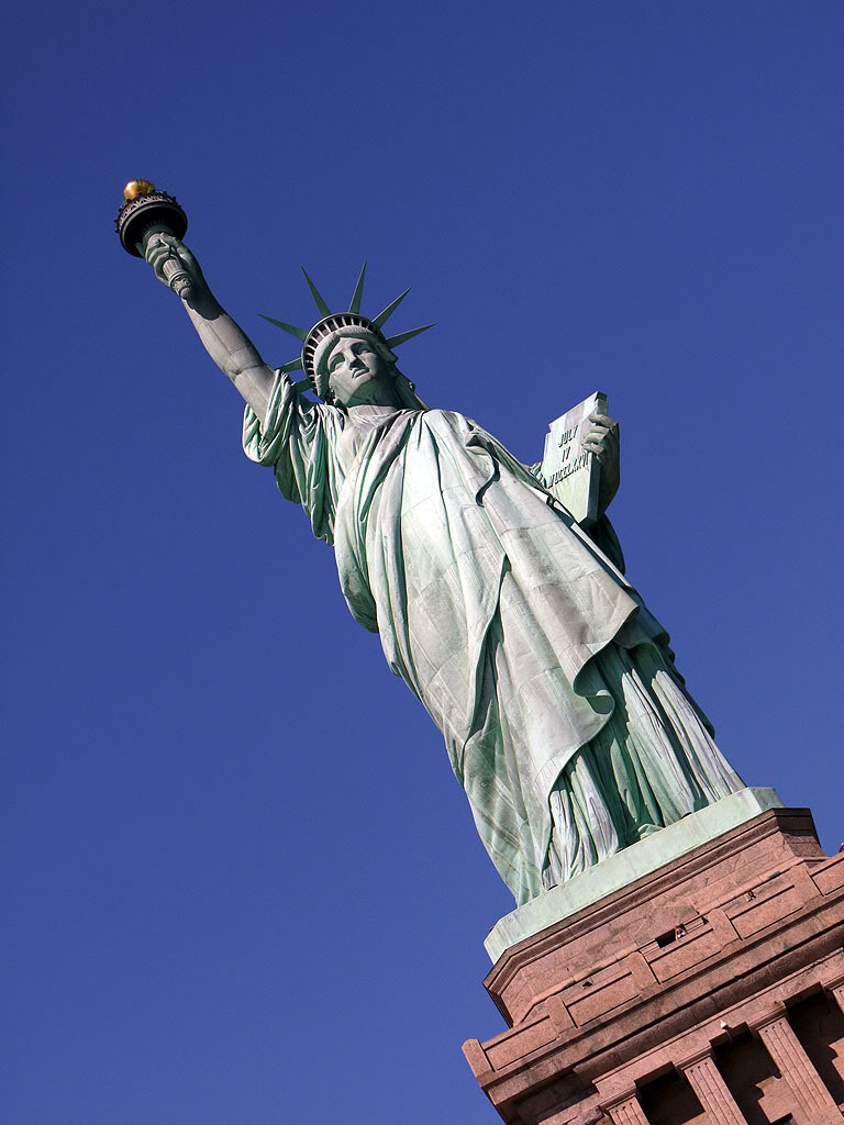 New York: Statue Of Liberty & Ellis Island