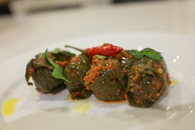 Aromatic Stuffed Vine Leaves: Recipe