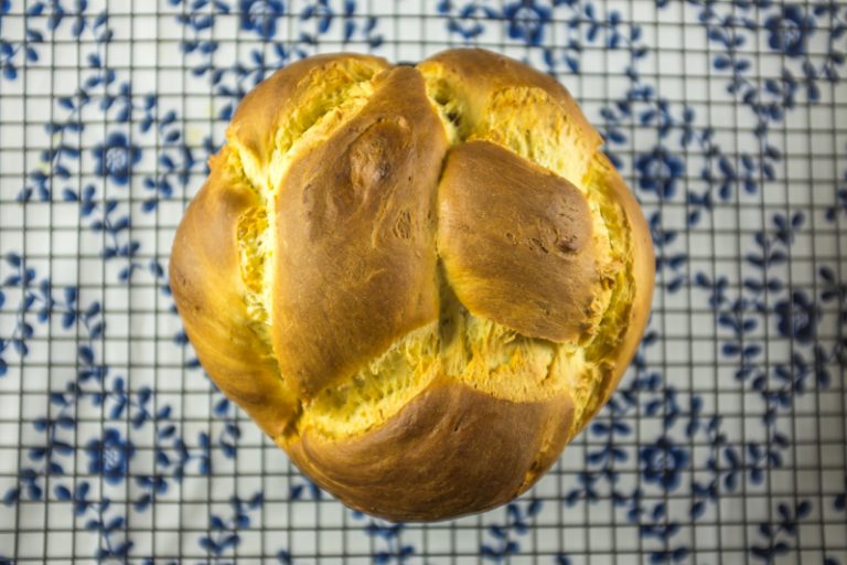 Macedonian/Greek Easter Bread: Recipe