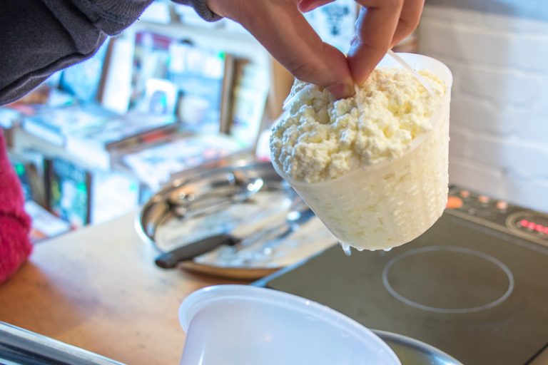 How To Make Ricotta At Home: Recipe