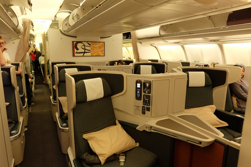 cathay pacific flight experience