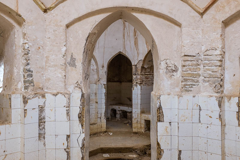 kharanaq abandoned ghost town iran