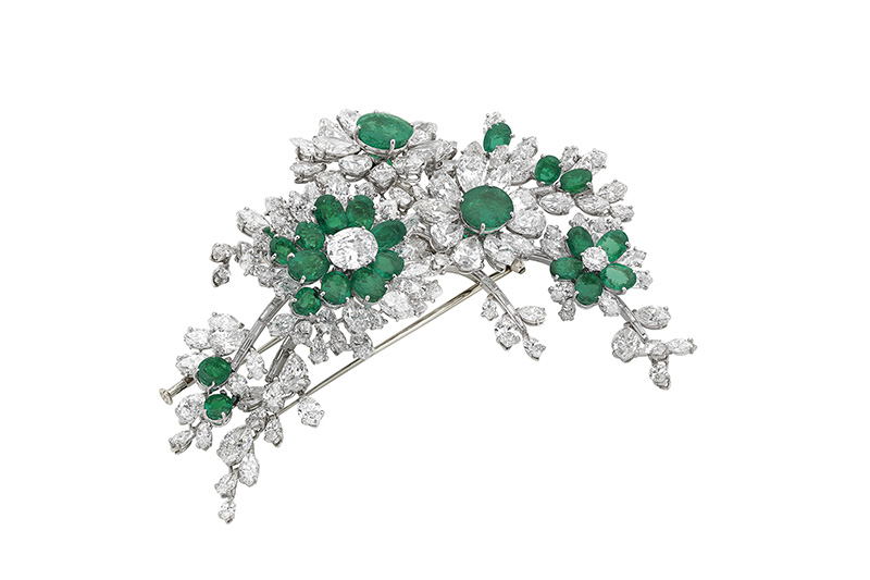 Tremblant brooch in platinum, emeralds and diamonds,1960 © Antonio Barrela, Studio Orizzonte Roma