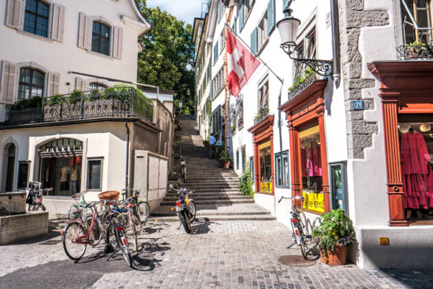 things to do in zurich altstadt