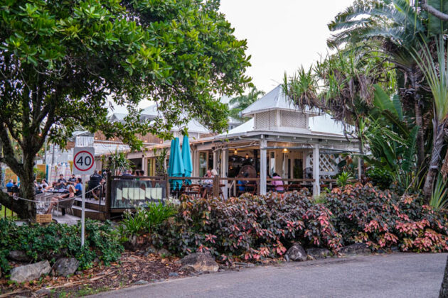 nunu restaurant palm cove
