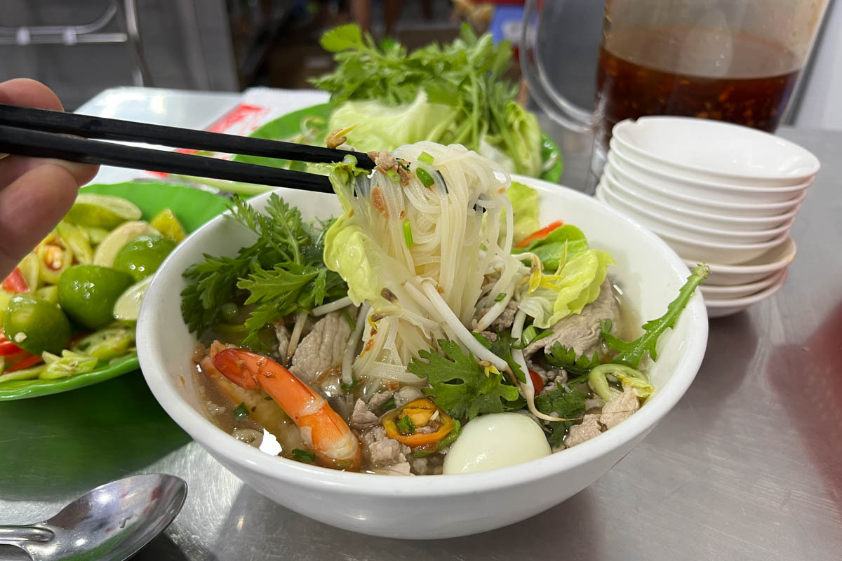ho chi minh city food guide where to eat
