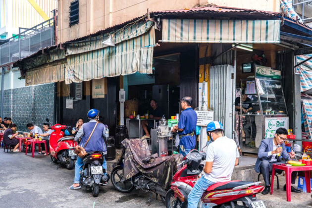 bánh mì hòa mã district 3