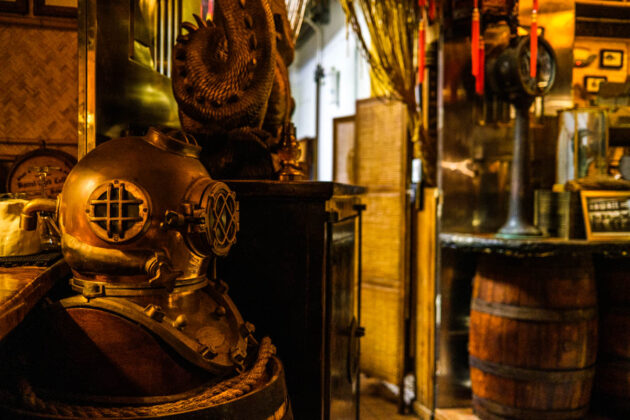skull and crown trading co. chinatown