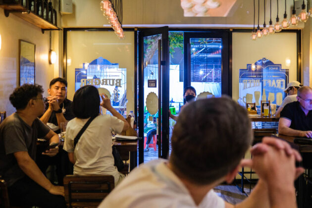 mash craft brews and bites silom
