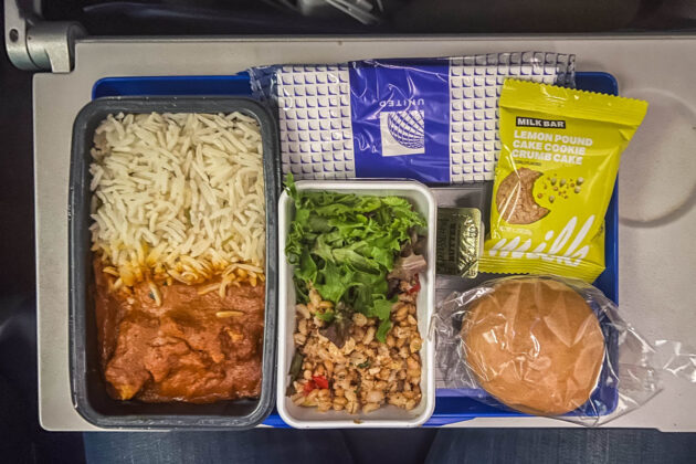 flying united airlines economy class from san francisco to melbourne
