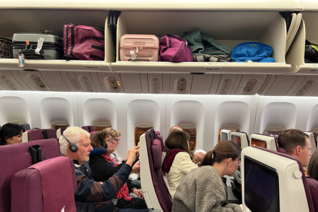 flying qatar airways economy class from melbourne to qatar