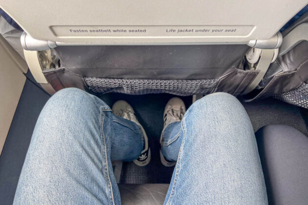 flying british airways economy class from thessaloniki to london
