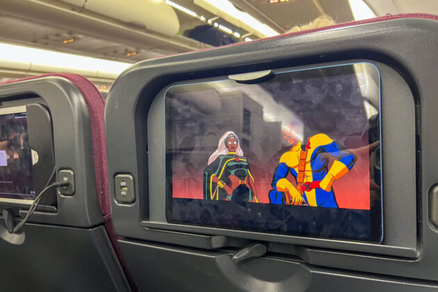 flying qantas economy class from singapore to melbourne