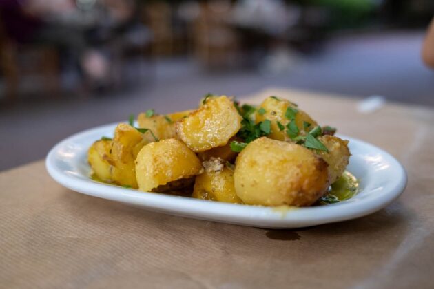 kalyvas family grill koukaki