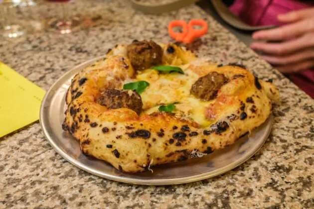 garfield pizzeria carlton
