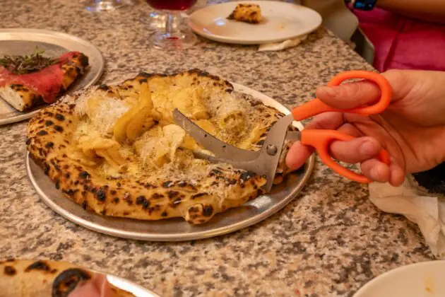 garfield pizzeria carlton