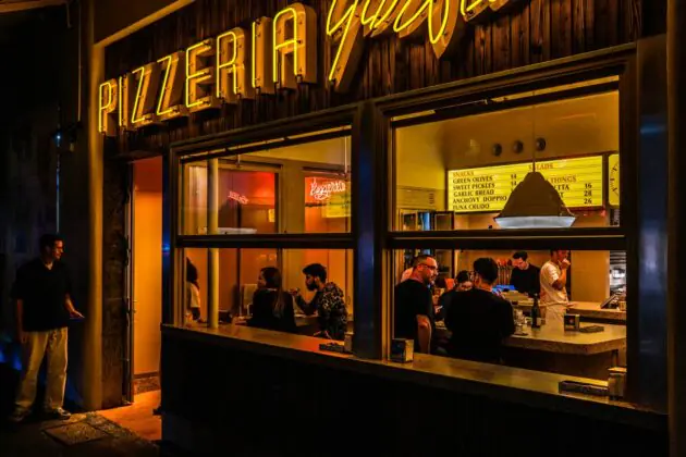 garfield pizzeria carlton